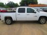 2009 WHITE GMC Sierra 1500 (3GTEC23J59G) , located at 1815 NE 28th St., Fort Worth, TX, 76106, (817) 625-6251, 32.795582, -97.333069 - Photo#3